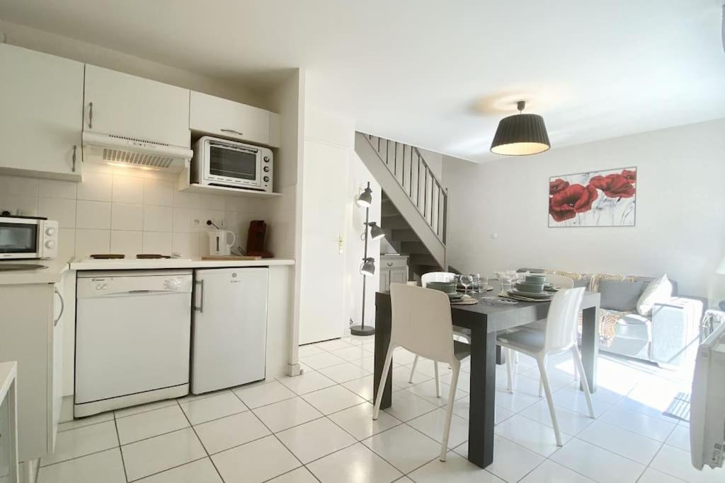 Maison 4 Personnes Avec Jardin Et Parking เลอโครทัว ภายนอก รูปภาพ